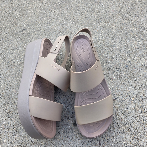 CROCS Shoes - Litestride By Crocs Women’s Classic Platform Sandal in Blush Size 11